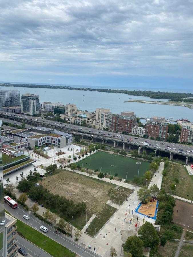 Toronto Downtown Luxurious Stylish 3 Bedroom 3 Bath 2 Balconies Near Rogers Centre Lakeview Condo エクステリア 写真