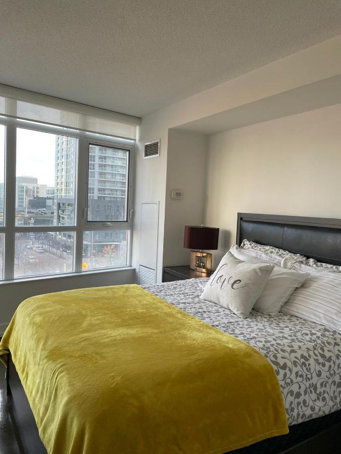 Toronto Downtown Luxurious Stylish 3 Bedroom 3 Bath 2 Balconies Near Rogers Centre Lakeview Condo エクステリア 写真