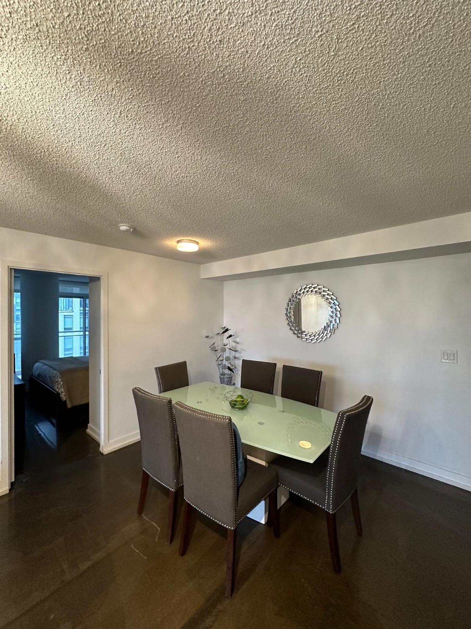 Toronto Downtown Luxurious Stylish 3 Bedroom 3 Bath 2 Balconies Near Rogers Centre Lakeview Condo エクステリア 写真